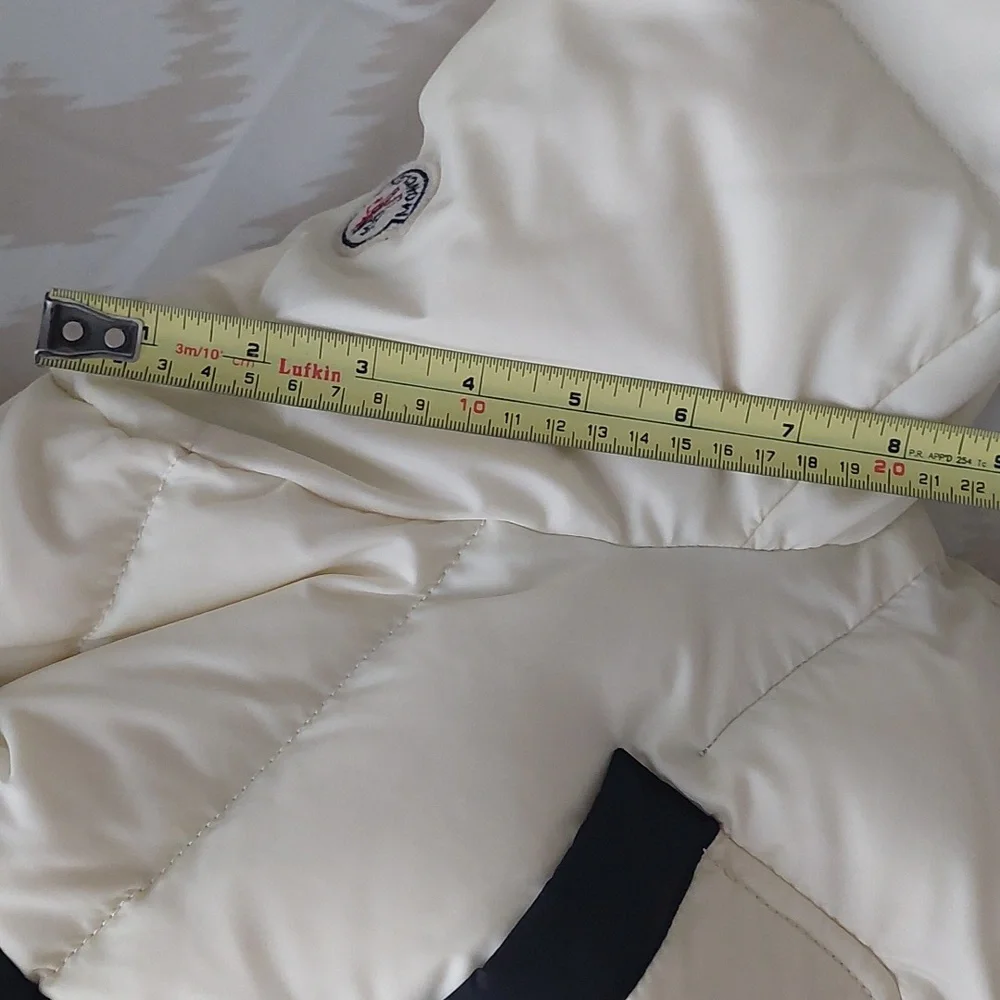 Moncler White/Black Down Puffer Cropped Jacket with Removable Hoodie - Picture 14 of 16